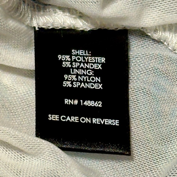 Multi-Floral Stretched Crew Neck Fitted Ruched Top - Picture 9 of 9